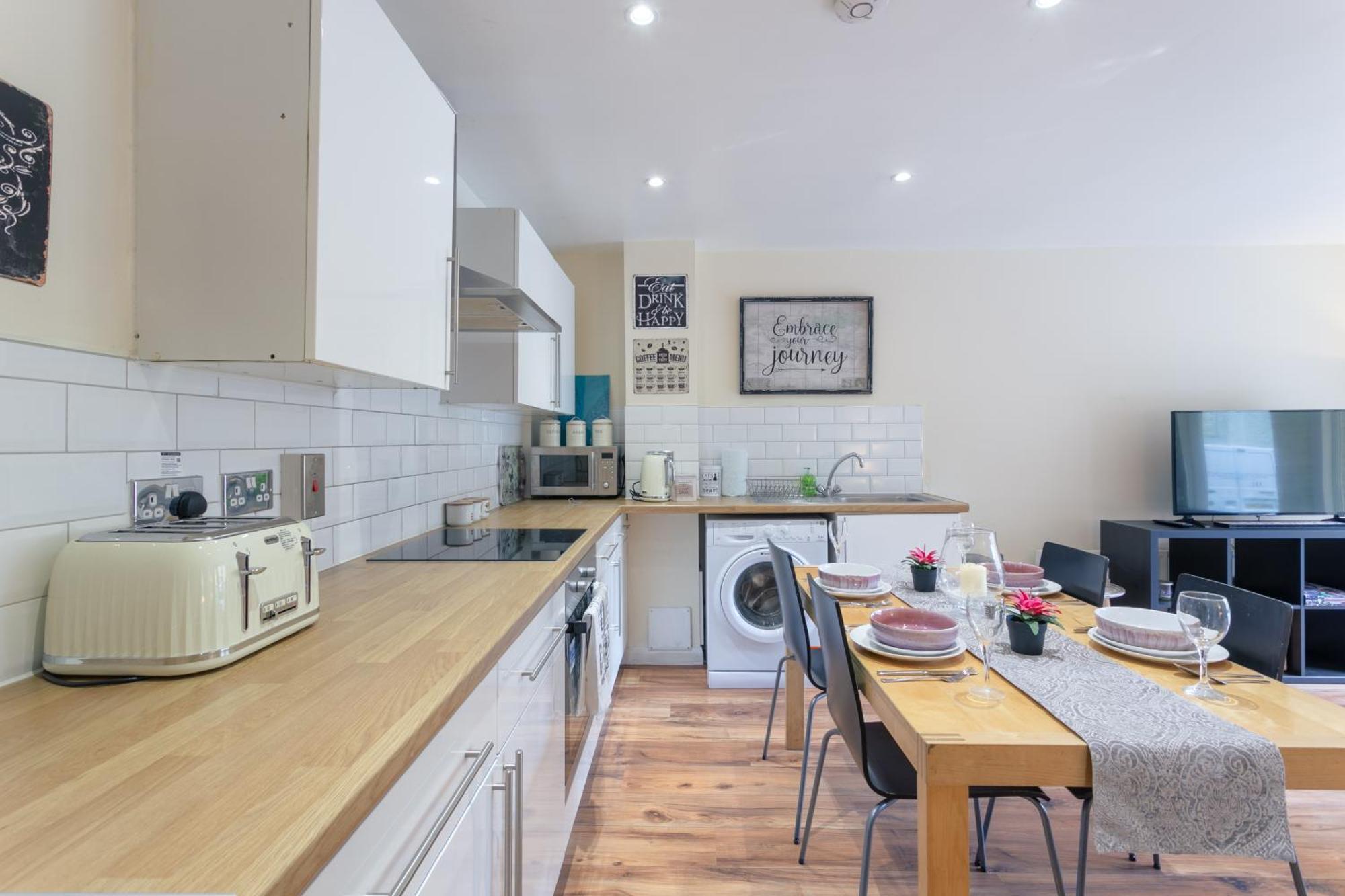 Stylish And Homely 4 Bedroom Home In East London Kültér fotó