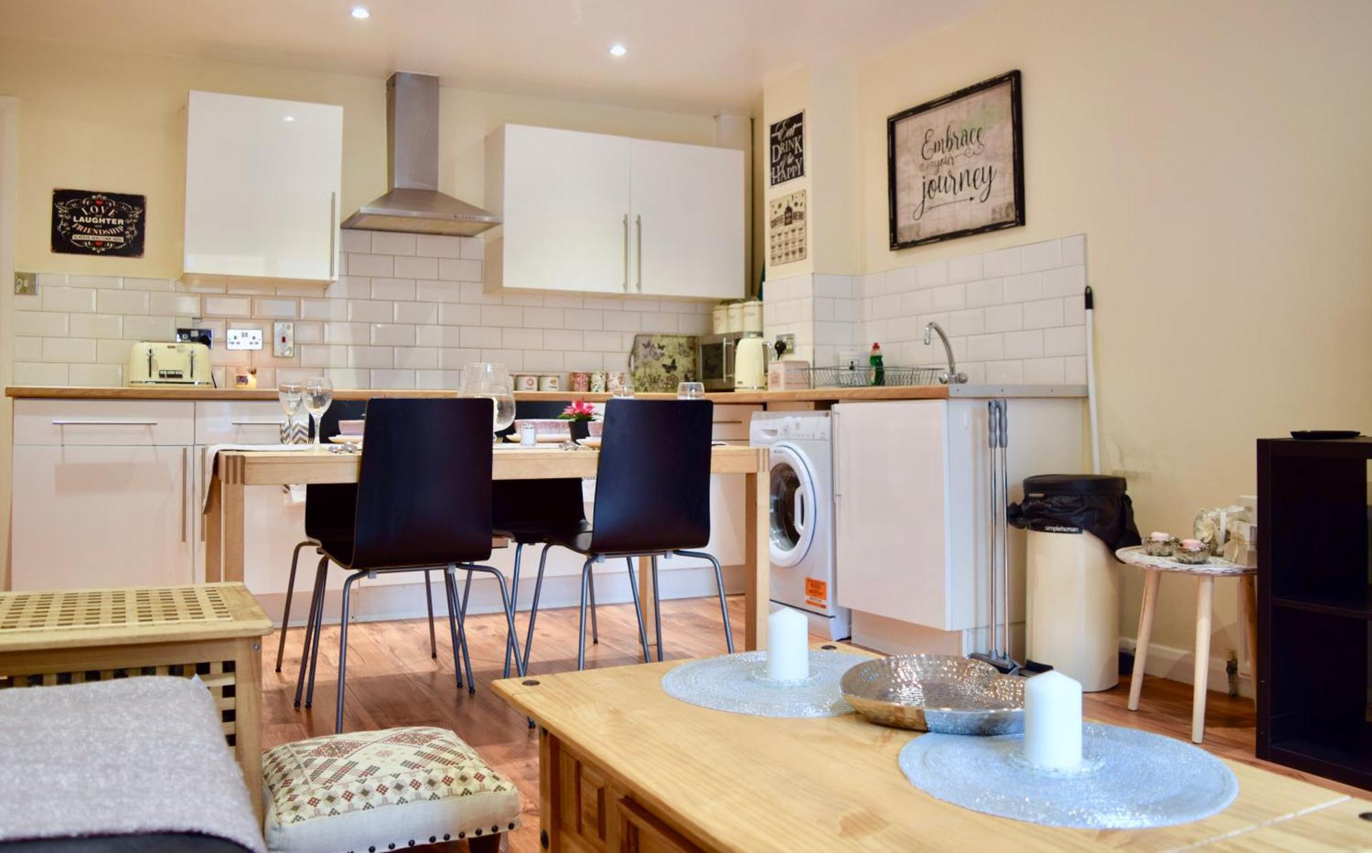 Stylish And Homely 4 Bedroom Home In East London Kültér fotó