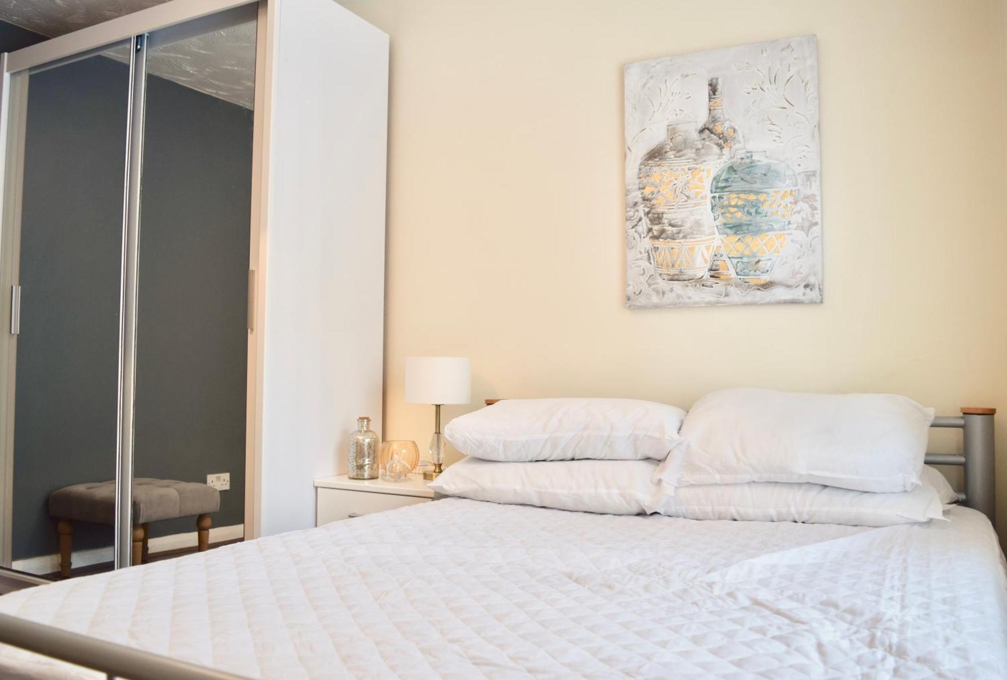 Stylish And Homely 4 Bedroom Home In East London Kültér fotó